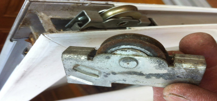 screen door roller repair in Daly City